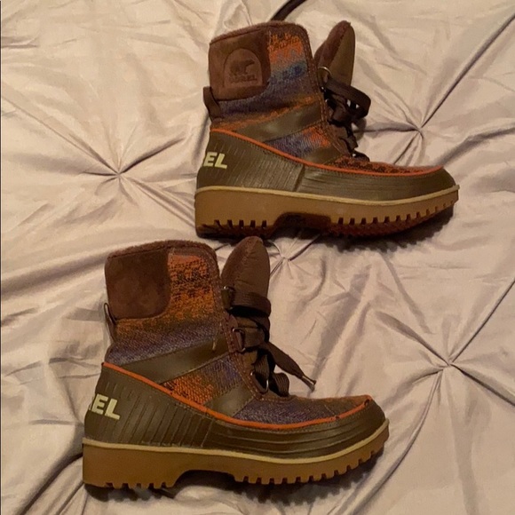 Nice Sorel boots size 5 used - Picture 2 of 4